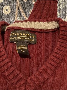 Steve & Barry's Men's Wine Red V-Neck Cotton Sweater with Cream Trim